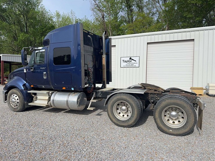 2012-international-prostar-image-3