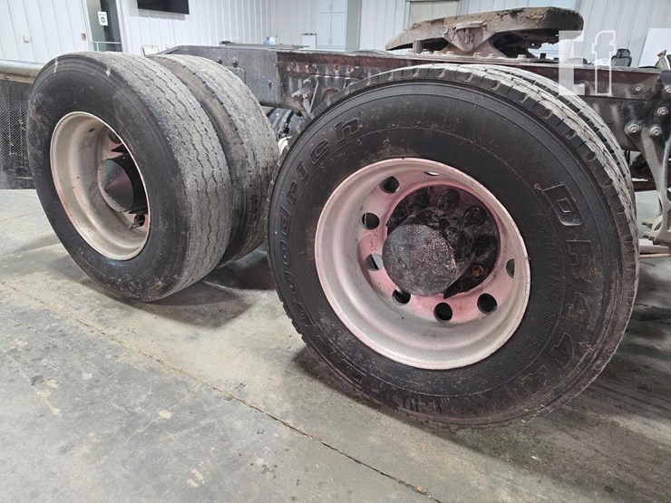 2012-international-prostar-image-30