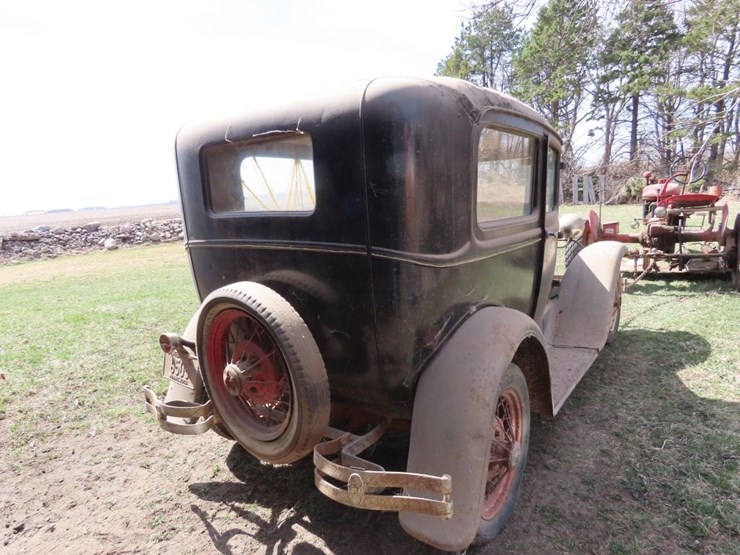 1930-ford-2dr-sedan-image-15
