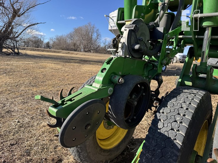 john-deere-1770-image-25