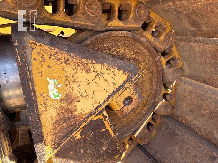 2016-caterpillar-d6t-lgp-image-40