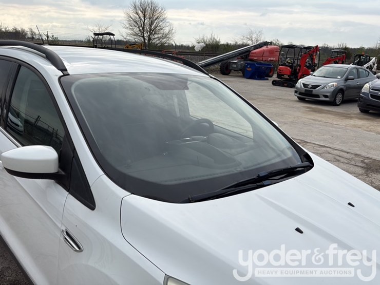 2014-ford-escape-image-30