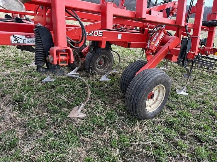 kuhn-landsman-6205-field-finisher-image-10