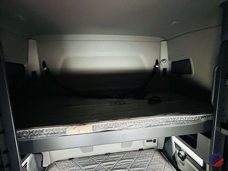 2024-international-lt62f-t/a-truck-tractor-image-84