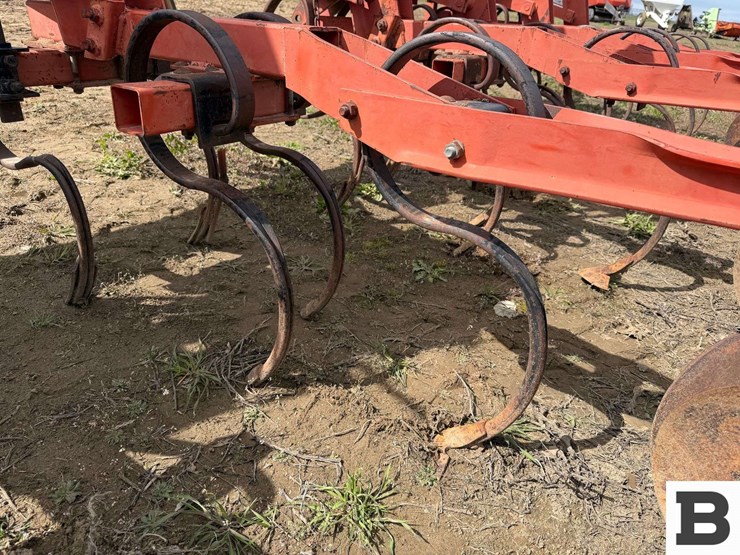 6-row-s-tine-cultivator-image-19