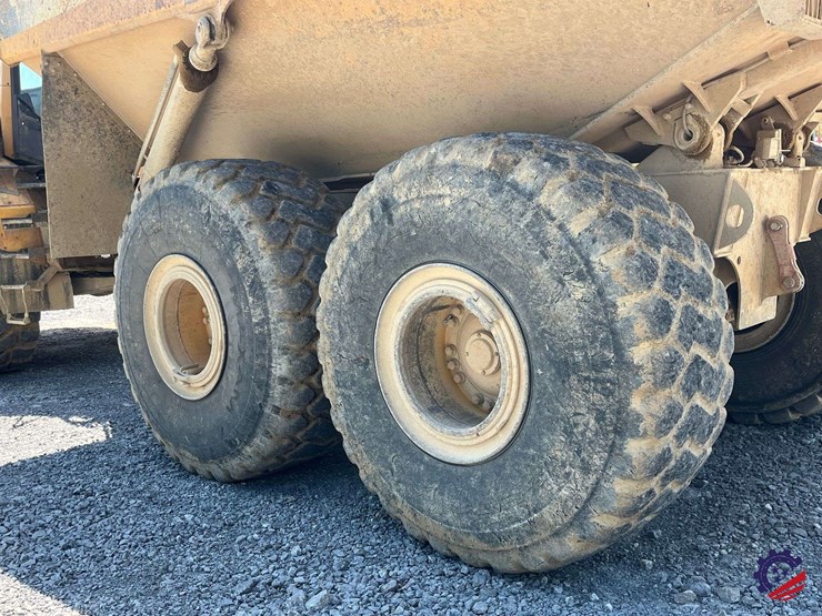 2012-volvo-a40f-image-9