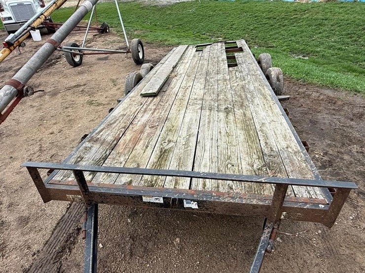 2015-h-&-h-tandem-axle-trailer-image-7