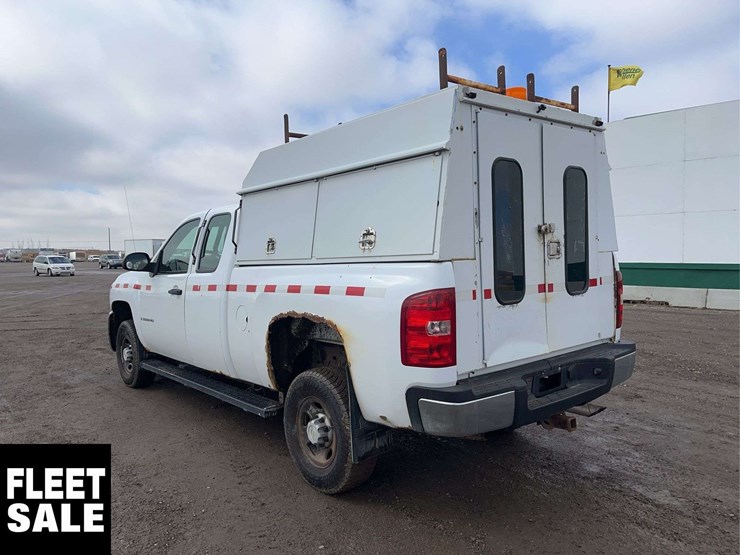 2008-chevrolet-silverado-2500hd-image-3