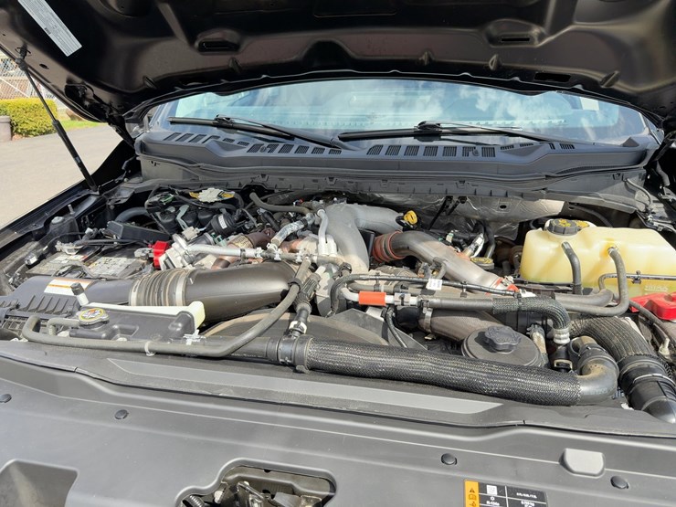 2023-ford-f450-xlt-image-18