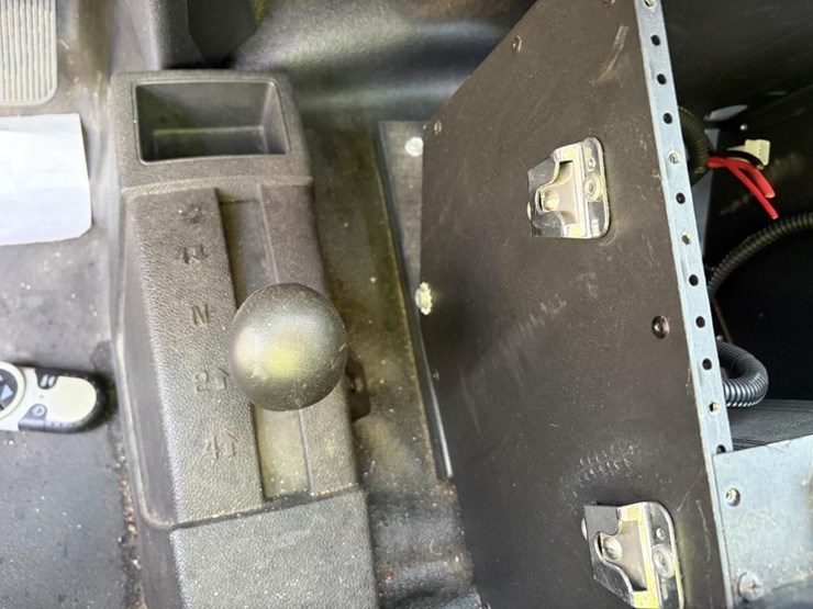 2012-gmc-sierra-2500-image-16