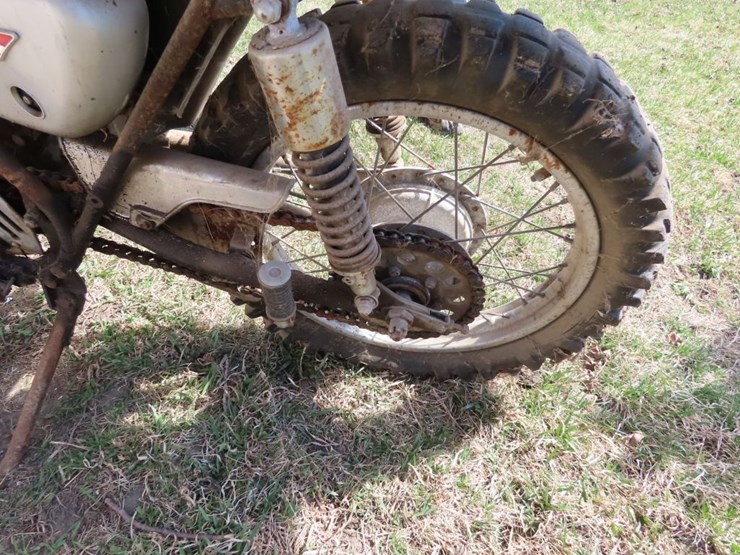 1971-suzuki-ts250-motorcycle-image-5