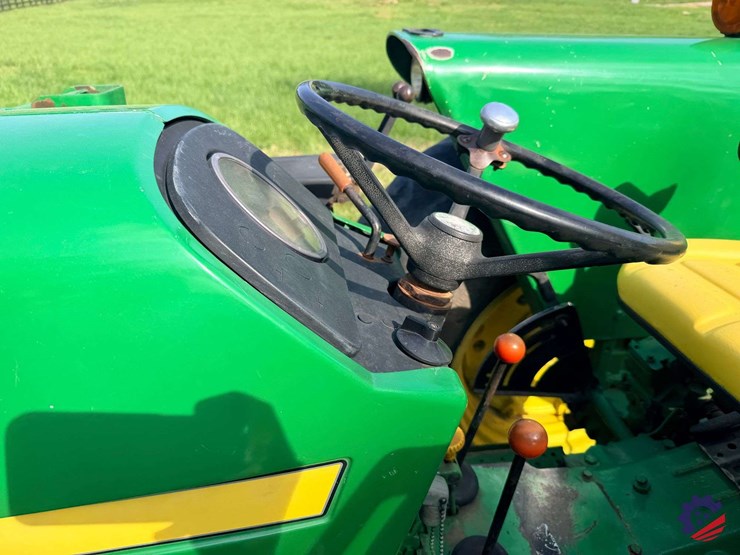 john-deere-2640-image-24