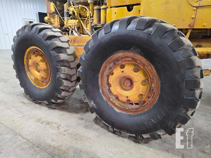 caterpillar-14e-image-32