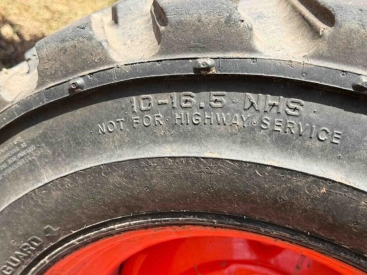 2018-kioti-dk4210-se-tractor-image-8