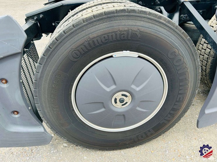 2024-international-lt62f-t/a-truck-tractor-image-45