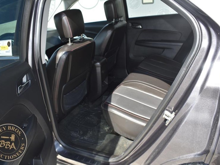 2013-chevrolet-equinox-lt-image-23
