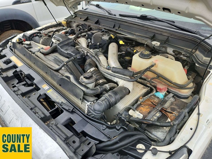 2012-ford-f550-image-22