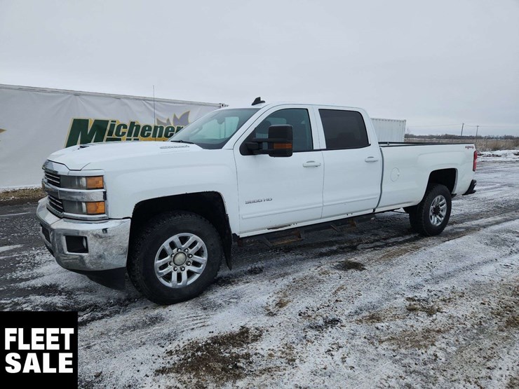 2018-chevrolet-silverado-3500hd-image-1