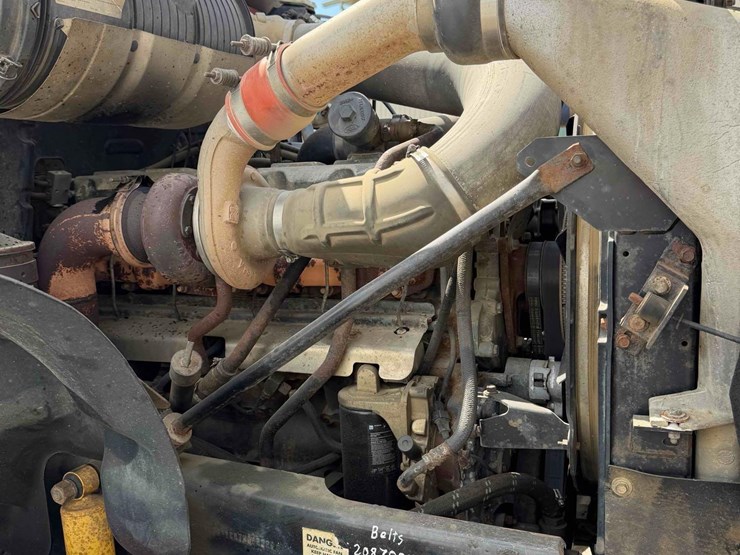 2007-mack-granite-gu713-image-16