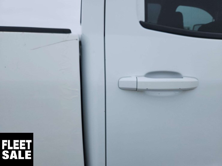 2018-chevrolet-silverado-3500hd-image-42