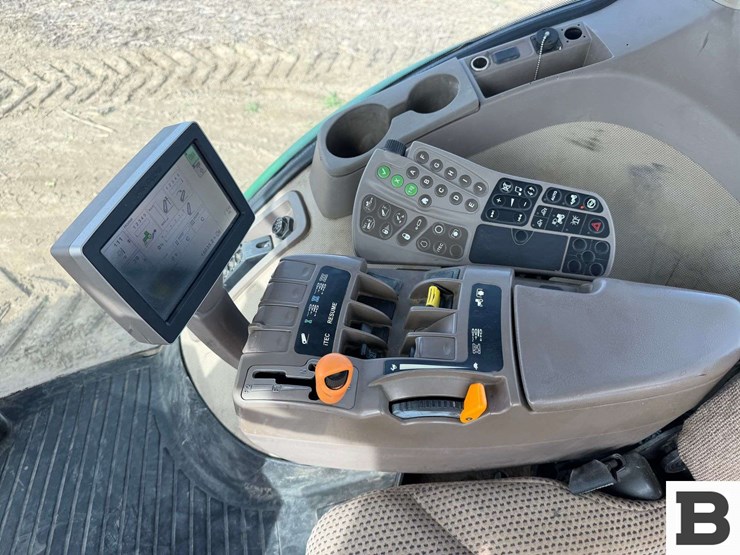 2014-john-deere-8295r-image-71