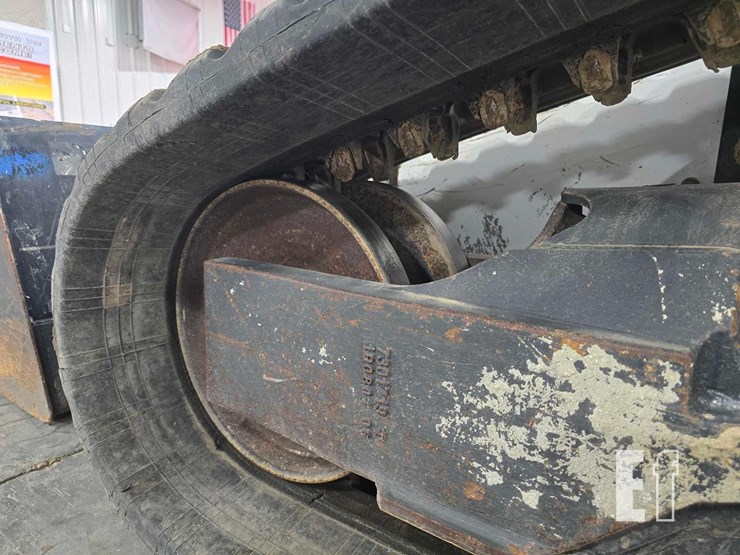 2020-bobcat-t76-image-24