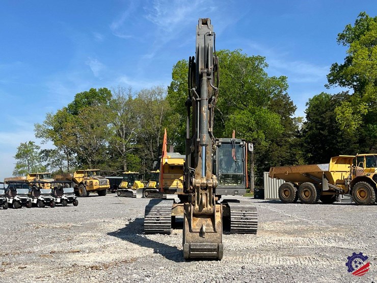 2017-volvo-ec300el-image-23