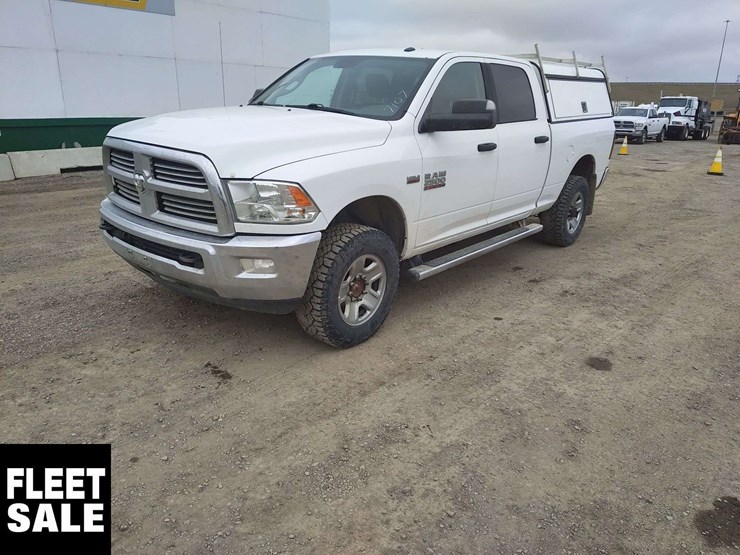 2018-dodge-2500-image-1