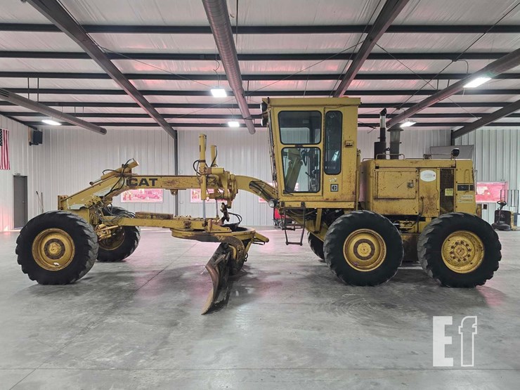 1989-caterpillar-120g-image-5