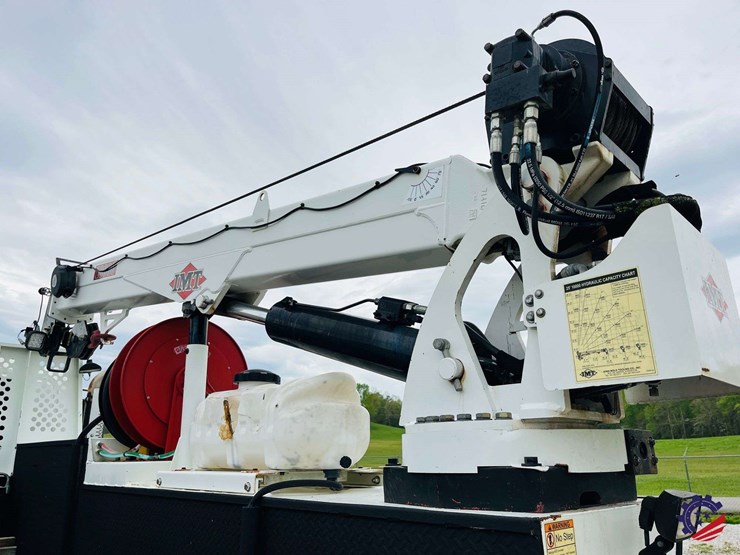 2015-international-durastar-4300-image-32