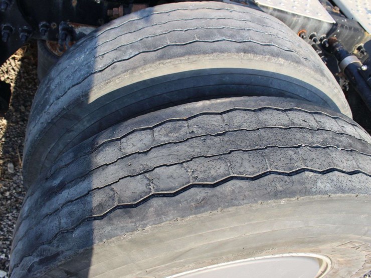 2019-freightliner-cascadia-3akjhhdr0kskr5281-mileage:-image-14