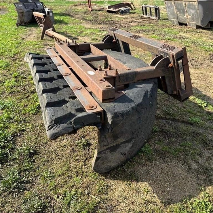 Universal Attach Tire Pusher