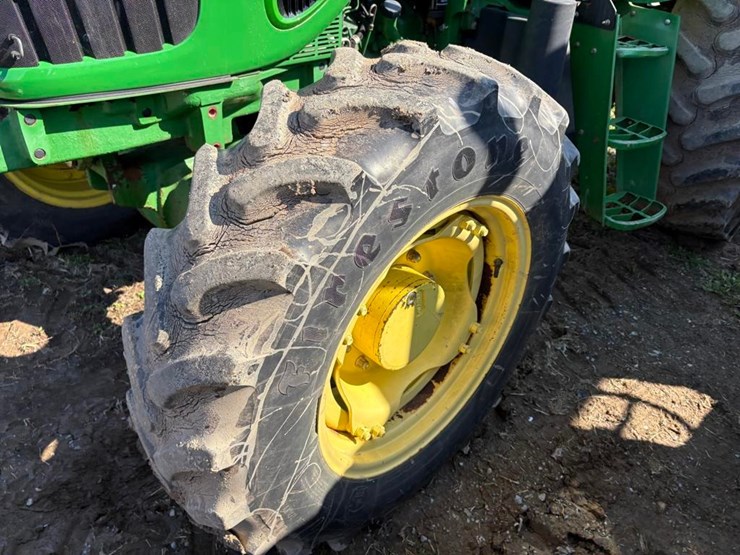 john-deere-6115d-image-8