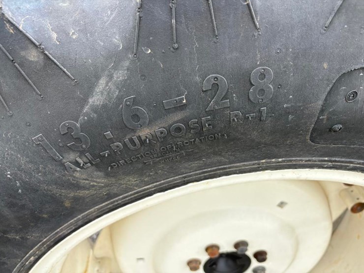 new-holland-45-image-21