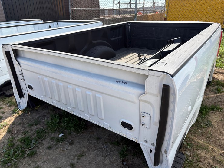 2024-ford-8-ft-image-5