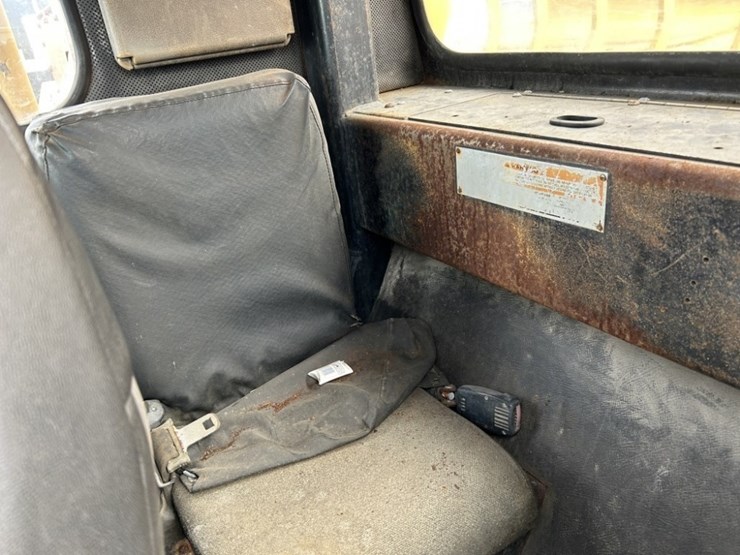 2007-caterpillar-ad55-image-18