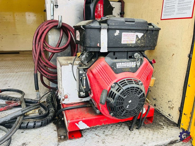 2009-gmc-savana-s/a-enclosed-roadside-service-truck-image-49