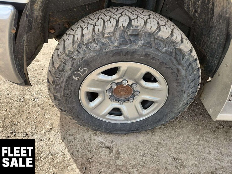 2015-ram-3500-slt-image-9