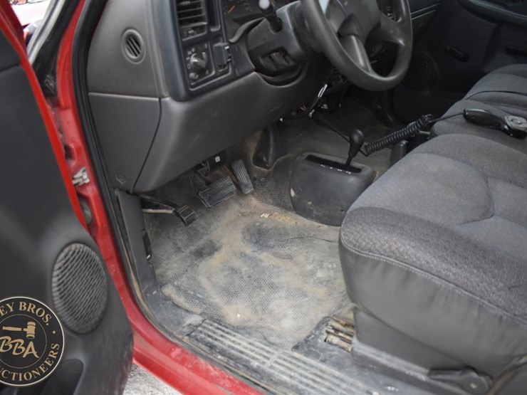 2003-chevrolet-3500-image-20