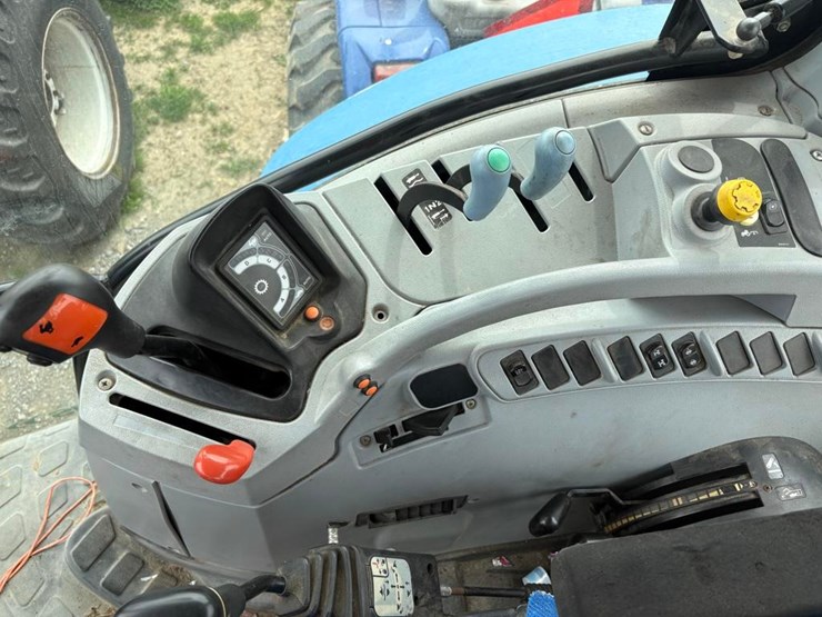 new-holland-t6050-plus-image-17