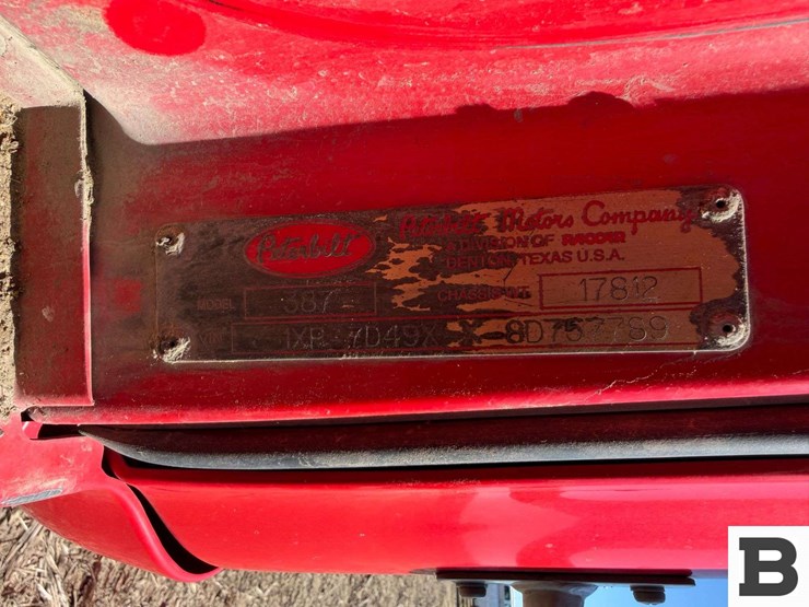 2008-peterbilt-387-image-50