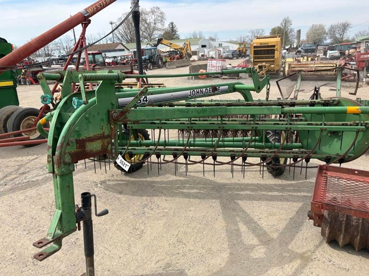 john-deere-64-image-1