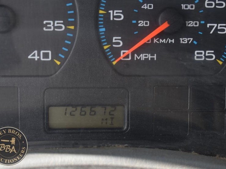 2005-international-durastar-4300-image-37