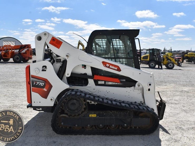 2023-bobcat-t770-image-7
