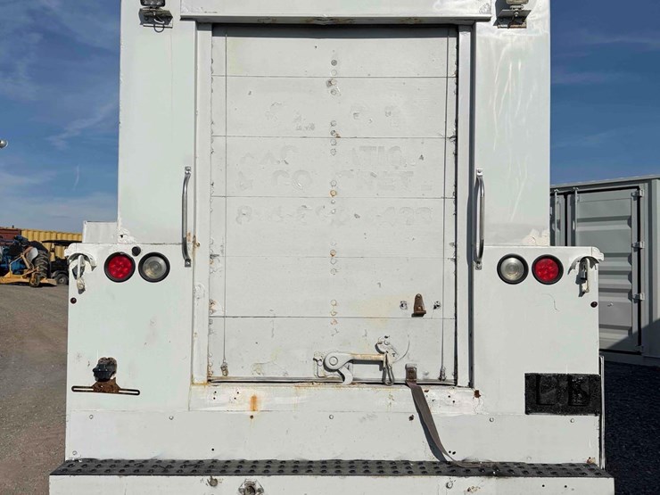 2011-ram-4500-utility-body-image-4