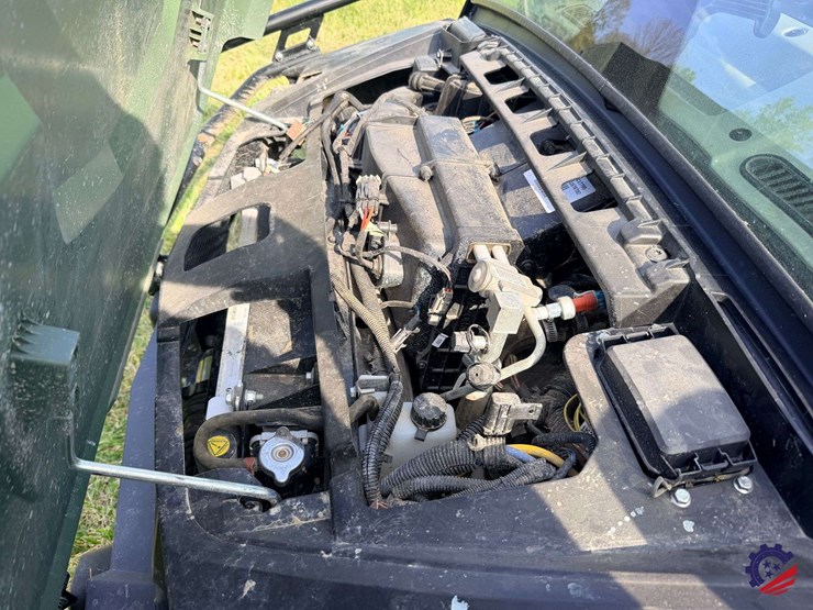 2023-john-deere-gator-xuv-835r-image-58