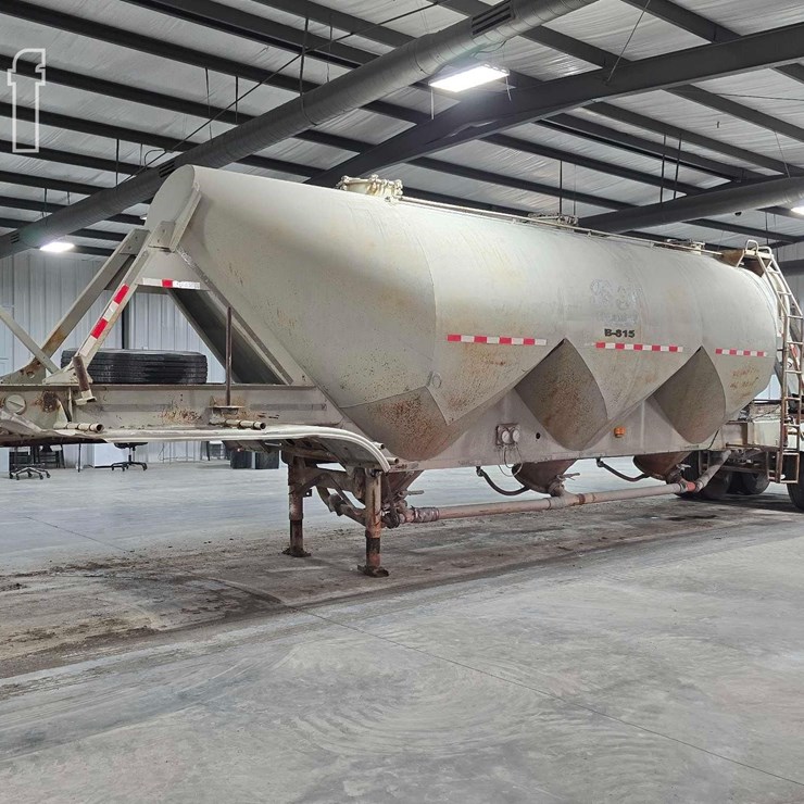 41 FOOT TANK TRAILER