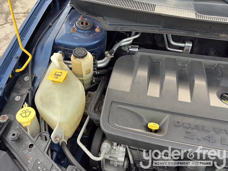 2010-chrysler-sebring-image-45