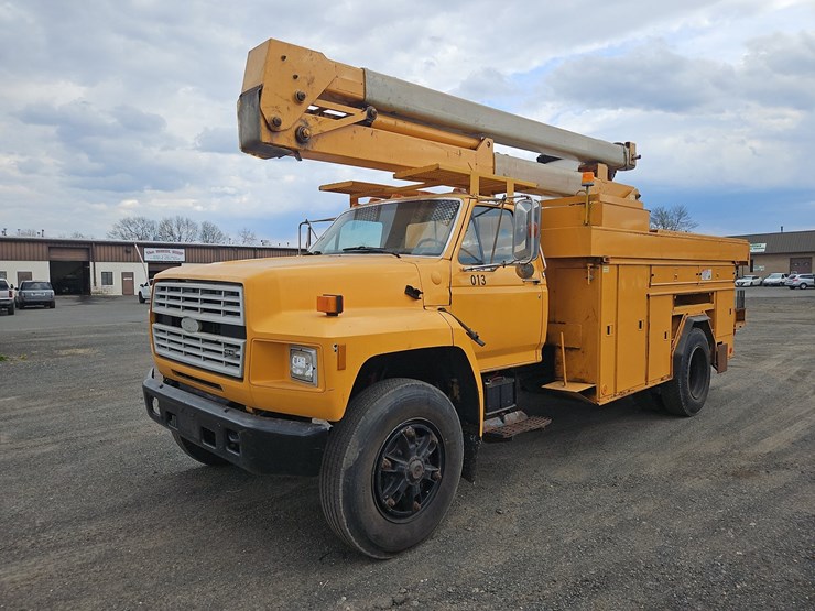 1987-ford-f800-image-1