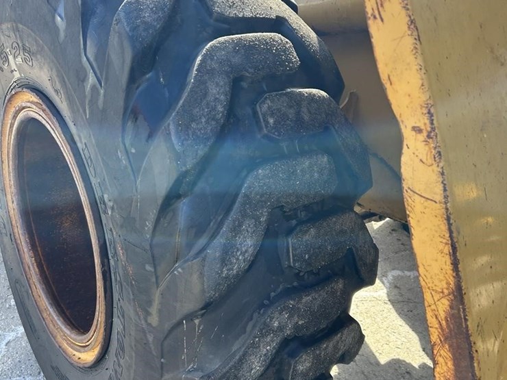 2000-caterpillar-938g-image-37